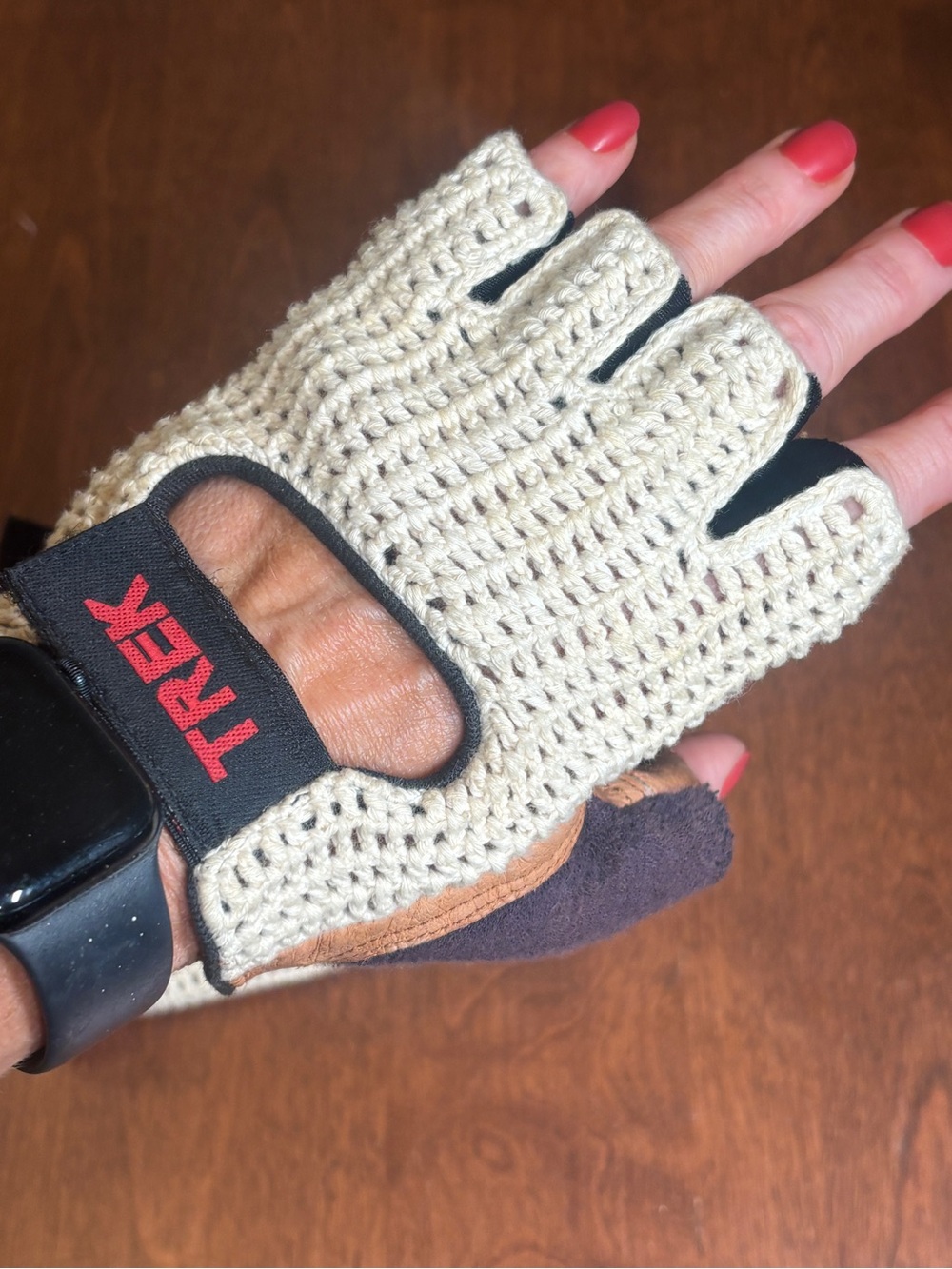 TREK Crochet Fingerless Cycling Gloves in Cream and Brown - Picture 7 of 9